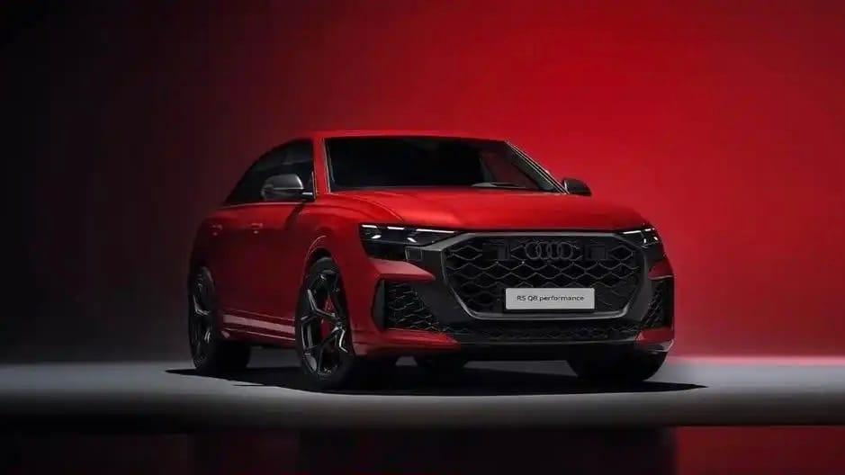 Audi RS Q8 Performance Unveiled
