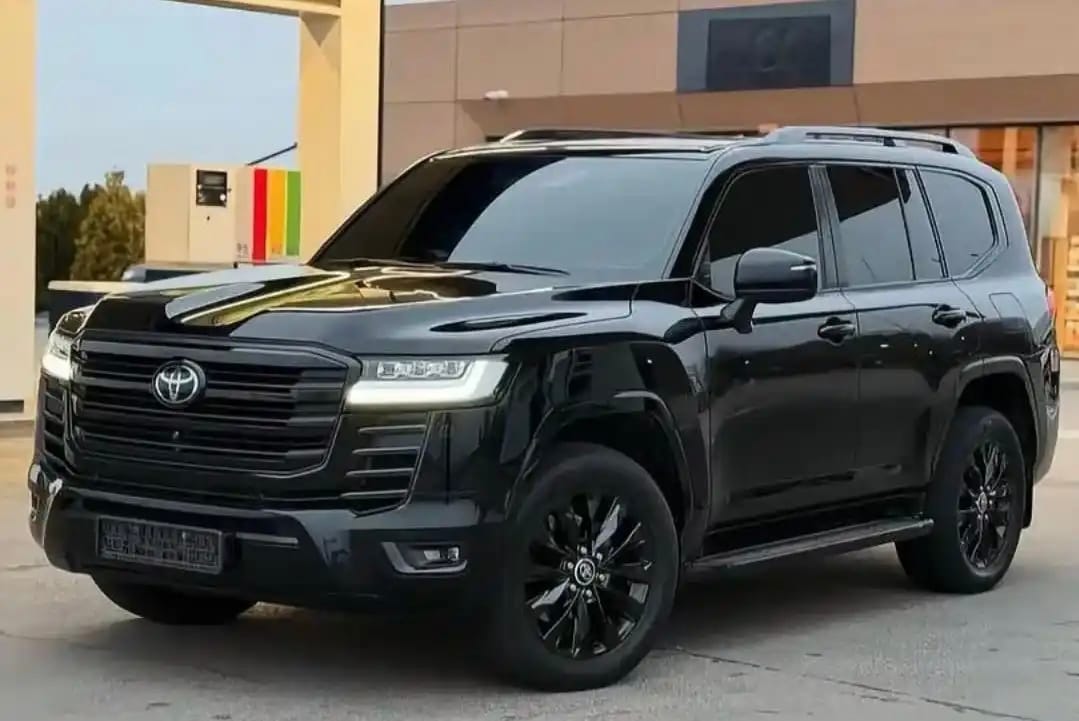 Toyota Land Cruiser LC300 