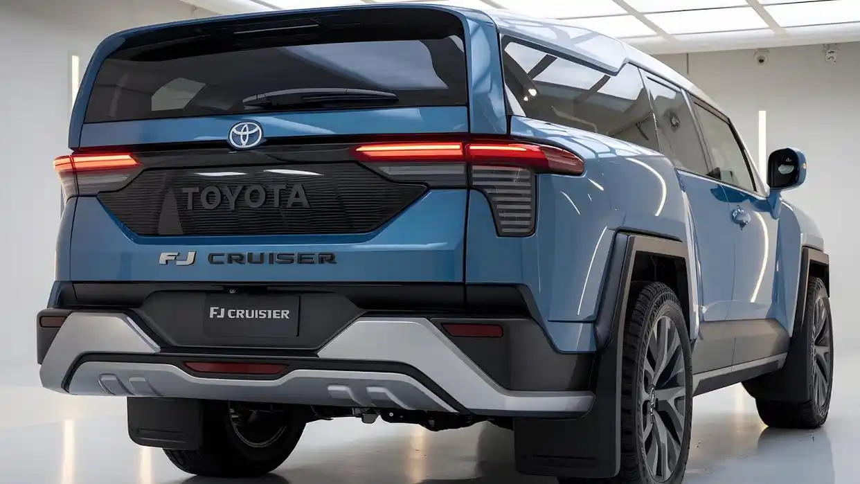 Toyota FJ Cruiser back side body 