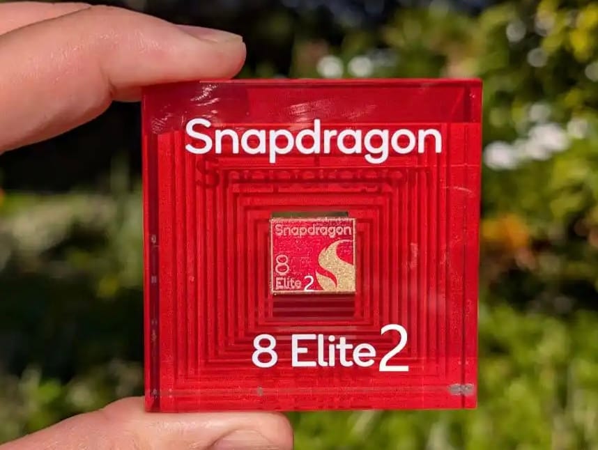 Close-up of Snapdragon 8 Elite 2 processor