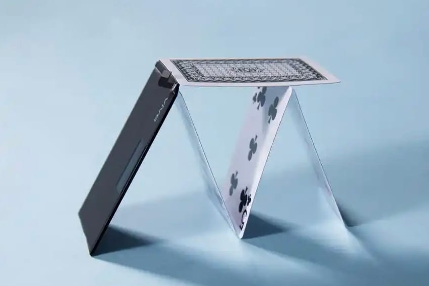 Vivo X Fold5 showing slim and balanced fold design.