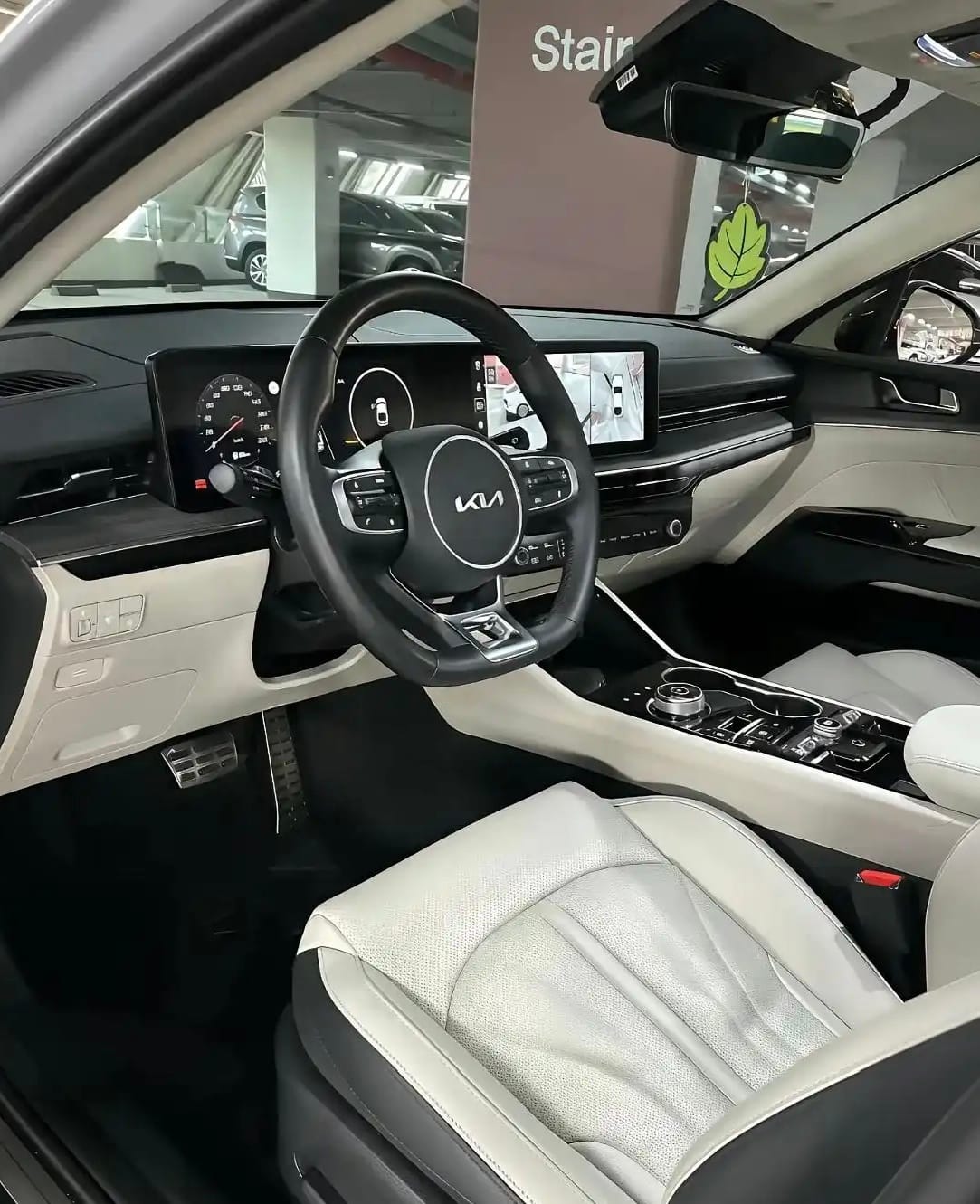 Kia K5 premium interior dashboard