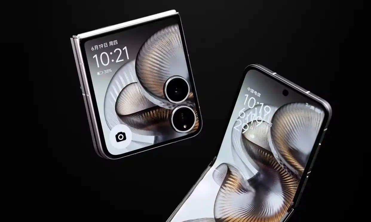 Xiaomi Mix Flip 2 folded and unfolded design