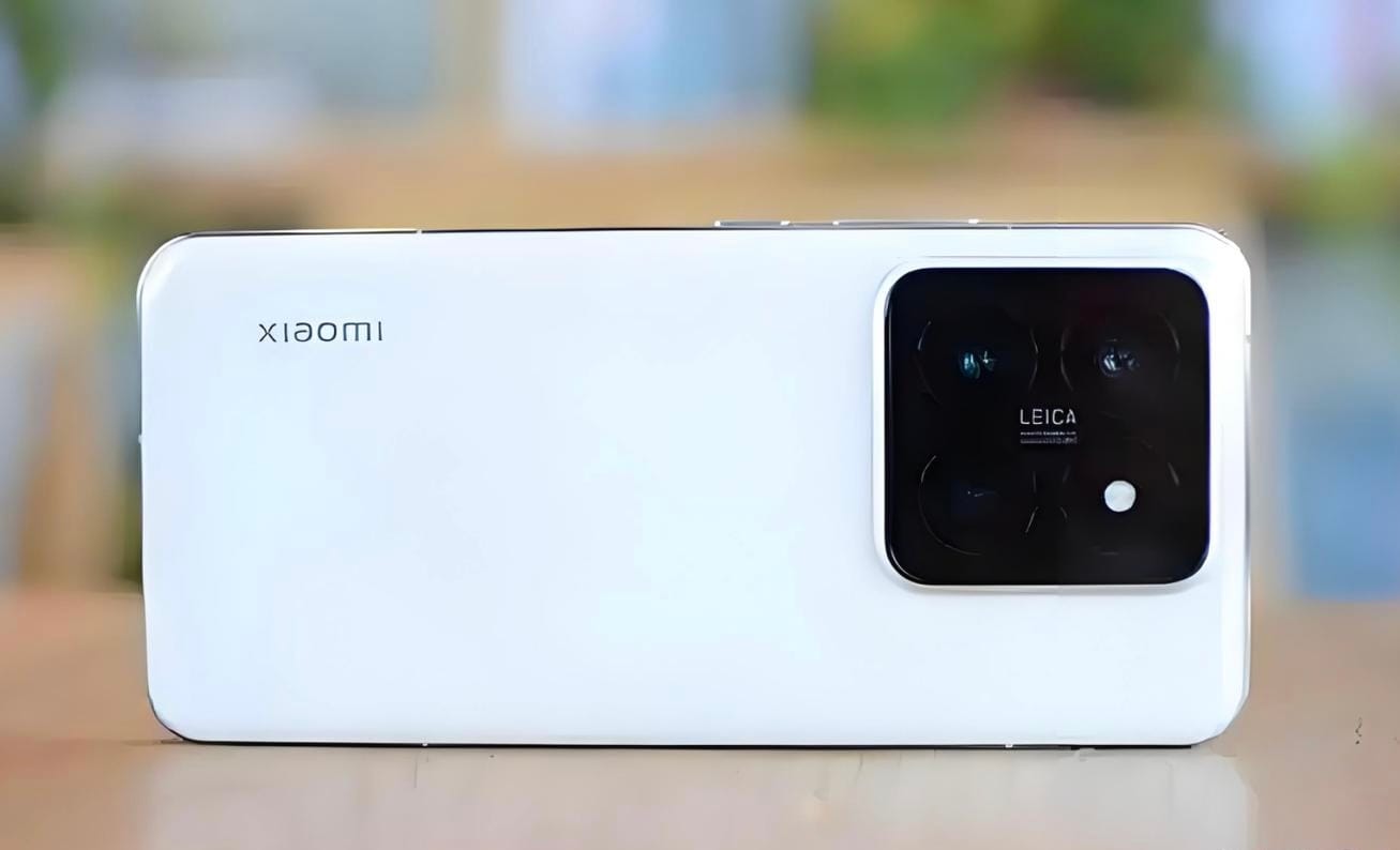 White Xiaomi 15 with Leica camera close-up