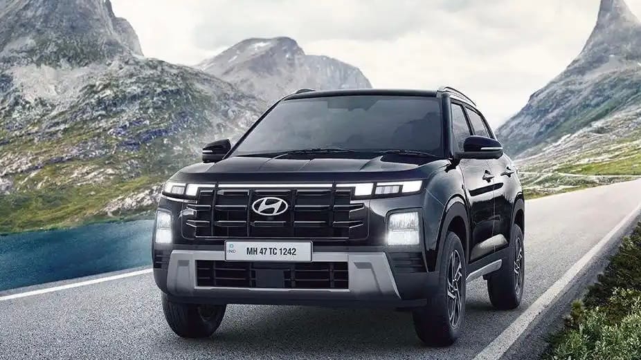 2025 Hyundai Creta driving in mountain landscape