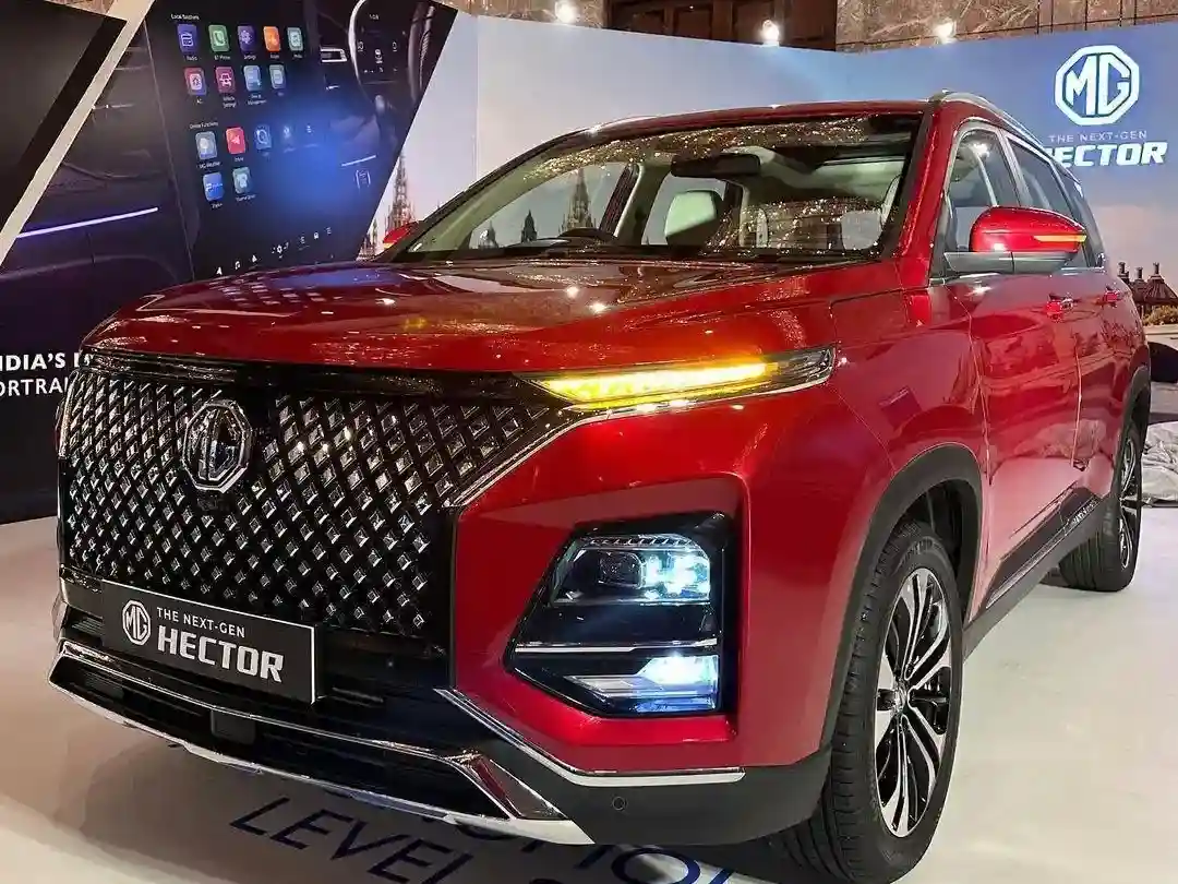 MG Hector next-gen SUV in red at auto expo