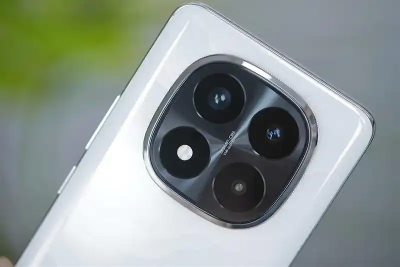 Close-up of the Redmi Note 14 Pro Plus camera module
